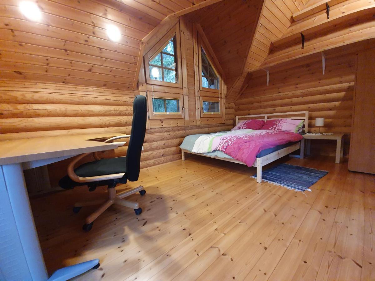 Cosy Spacious Wooden Chalet Na Hrib Stiska Vas Exterior photo