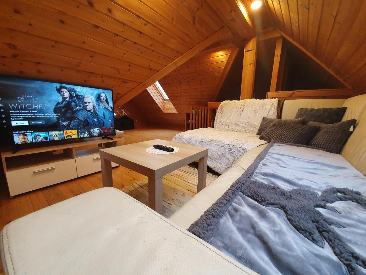 Cosy Spacious Wooden Chalet Na Hrib Stiska Vas Exterior photo